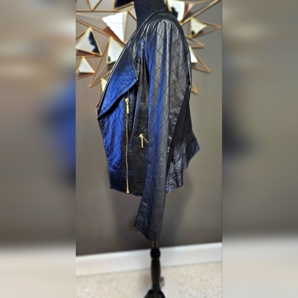 IMAN Global Chic Leather Jacket with Matching Driving Gloves - Picture 4 of 13